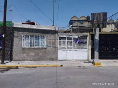 CASA EN VENTA EN LOS REYES LA PAZ CENTRO