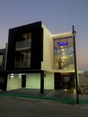 casas en venta - 177m2 - 5 recámaras - lomas de angelópolis - 5,850,000