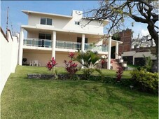 Doomos. Venta de Casa Sola en La Colonia 3 de Mayo