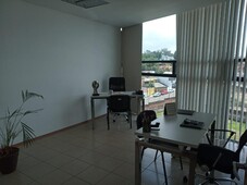 1 cuarto, 15 m oficina con hermosa vista en 5 piso de edificio