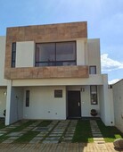 casa en venta travertino, lomas de angelopolis iii puebla - 3 recámaras - 147 m2