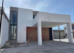 Casa Nueva en Venta sector villa de las palmas viñedos