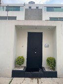 oportunidad casa en venta en calle cerrada con vigilancia - 4 recámaras - 3 baños