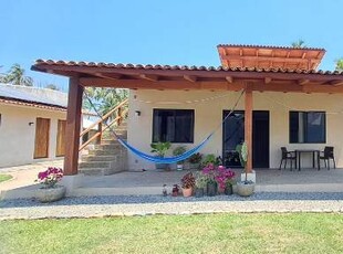 Hermosa Casa En Playa La Saladita / Casa Jardin 10 - Zihuabello, Su Agencia De Bienes Raices En Ixta