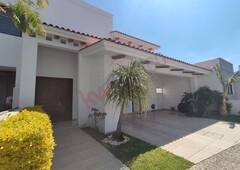 al sur de la zona metropolitana de guadalajara casa en venta en residencial los naranjos