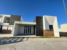 casa de 1 planta en venta con 3 recamaras al sur de aguascalientes