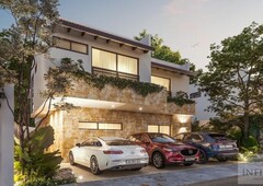 Casa en venta en Mérida 4 recámaras !!-Temozón Norte