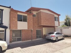 Casas en venta - 136m2 - 4 recámaras - Santa Rita - $2,100,000