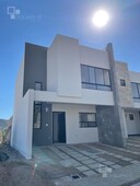 doomos. casa en venta en lomas iii, con una recámara en planta baja