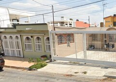 REMATE DE CASA EN RESIDENCIAL ANAHUAC SEC 1 SAN NICOLAS DE LOS GARZA NUEVO LEON