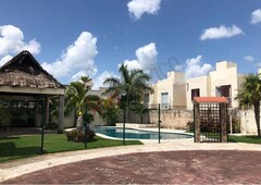 Renta de casa en privada, amueblada, Alberca, 3 recámaras, zona del Polígono Sur en Cancún El Mejor Lugar para Vivir.