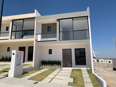 CAPITAL SUR CASA NUEVA EN VENTA