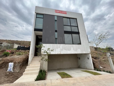 CASA EN PRE-VENTA LAS FUENTES CERRO DEL TESORO