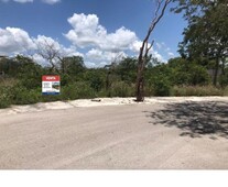 Terreno en Venta en Privada Chaactun en Mérida Yucatán,