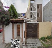 casa en venta en calle tehpacua a 10 min de club campestre morelia remate