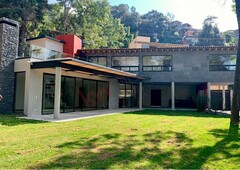 Casa nueva en venta en Valle de Bravo en exclusivo condominio con cascadas