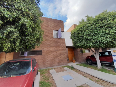 Casa En Renta En Fraccionamiento El Refugio, Querétaro