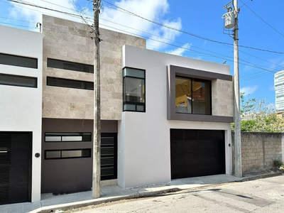 Casa En Venta, Boca Del Río, Veracruz.