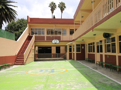 Escuela En Renta En Jardines De Santa Mónica