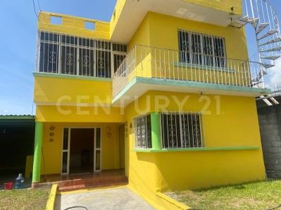 Venta de Casa en Col. Rafael Merino Ayala, Olintepec, Morelos