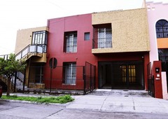 casa en renta o en venta en jardines del bosque, guadalajara,