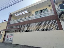 Casa en venta para uso de oficinas, escuela, corporativo, Col. Centro, Veracruz
