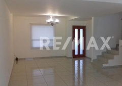 casas en renta - 205m2 - 3 recámaras - santiago de querétaro - 15,000