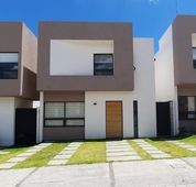 Casas en venta - 128m2 - 3 recámaras - San Isidro Juriquilla - $1,900,000