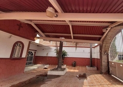 Casa en Venta en Col Miguel Hidalgo queretaro por Blvrd Pena Flor