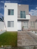 Casas en venta - 99m2 - 2 recámaras - Santuarios del Cerrito - $1,850,000