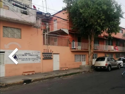 CASA EN VENTA EN CAMPO DE GOLF ALTOZANO, MORELIA