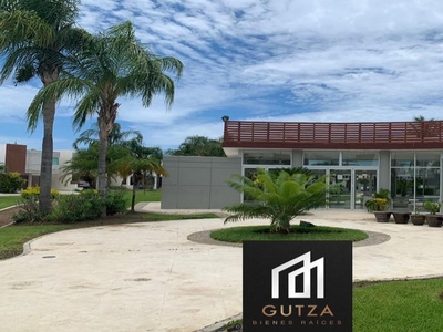 Doomos. casa- venta por remate bancario en Mazatlan Privado con Alberca