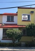 Casa de 2 recamaras equipada en Fracc. Siglo XXI (Casas Diaz). Buena ubicacion