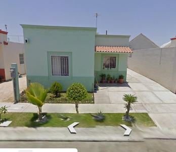 Doomos. Casa en Venta en La Paz, Baja California Col. El Palmar Calle Palma Datilera