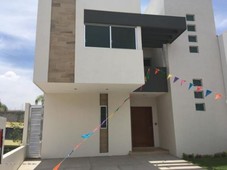 venta casa en cumbres del lago 3 recamaras 4 baños