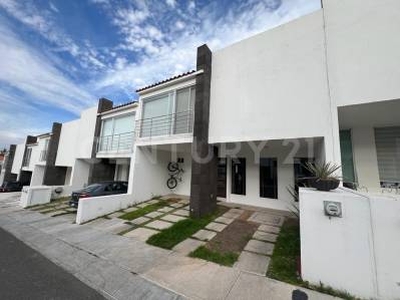 Casa en Venta en Condominio Aguaazul, Zibatá Residencial, El Marqués, Querétaro