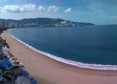 Suite sobre playa en venta en Costera Acapulco Dorado