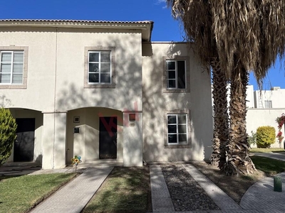 Casa en Renta en Residencial Senderos, Cerrada San Giovanni, Torreón, Coahuila