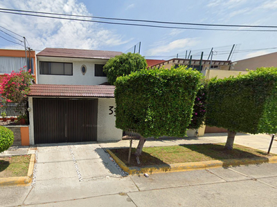 Casa en venta Fernando Montes De Oca 33, Mz 008, Cd. Satélite, 53100 Naucalpan De Juárez, Méx., México