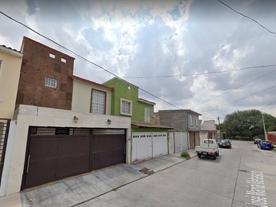 Casa en Col Lomas de Santa Anita Aguascalientes Remate Bancario
