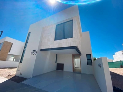 Casa nueva en venta en Aguascalientes, dentro de exclusivo fraccionamiento residencial, St Angelo