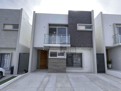 Casa sola en venta en Valparaíso Residencial, Tijuana, Baja California