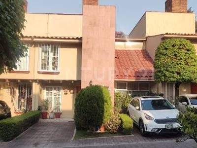 Casa en Venta en Condominio en las Águilas