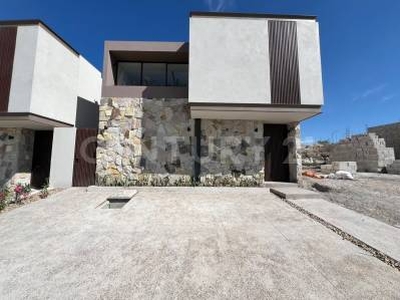 Casa en Venta en Fraccionamiento Sayab, Juriquilla, Querétaro