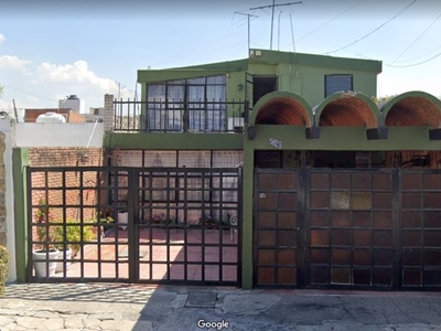 Casa de 3 rec. en calle Río Grijalva, Col. Jardines de San Manuel, Puebla, Pue.
