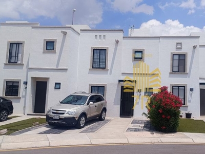 Casa en venta en Provenza Residencial zona Mirador