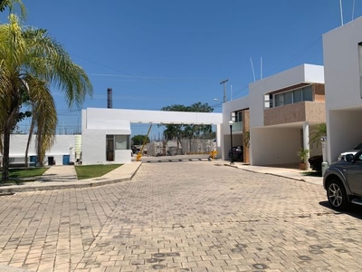 CASA EN VENTA PRIVADA EN PRIVADA SANTA GERTRUDIS