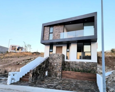 Casa nueva en venta Fraccionamiento Lomalta Tres Marias Morelia