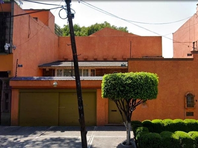 LINDA CASA EN COLONIA DEL CARMEN, CDMX