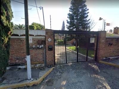 REMATO CASA EN FRACC LOS PINOS, ZAPOPAN JALISCO-AMS